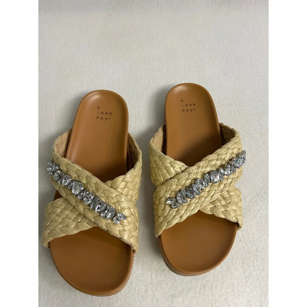 Boho Beachy A New Day Womens 8 Tan Woven Rhinestone Crisscross Slide Sandals